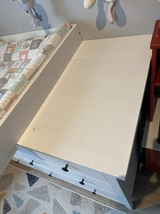 Komoda z nakladka i przewijakiem HEMNES