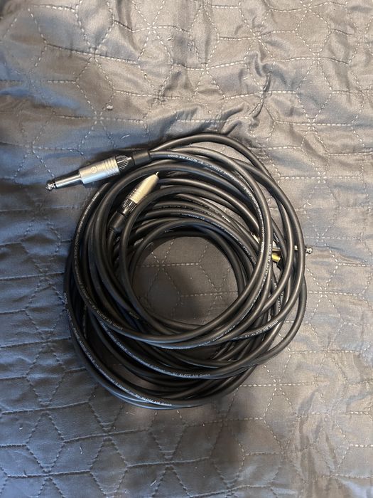 Продам гітару IBANEZ ARZ300bk + ремінь зі стреплоками+ 2 кабелі