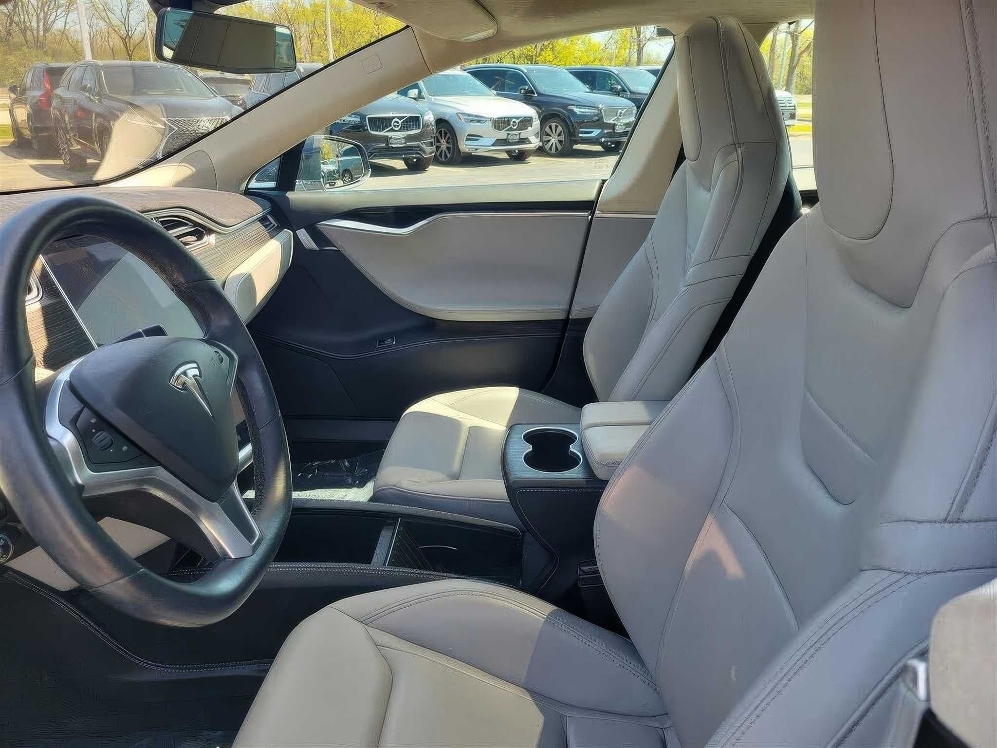 2016 Tesla Model S 70D