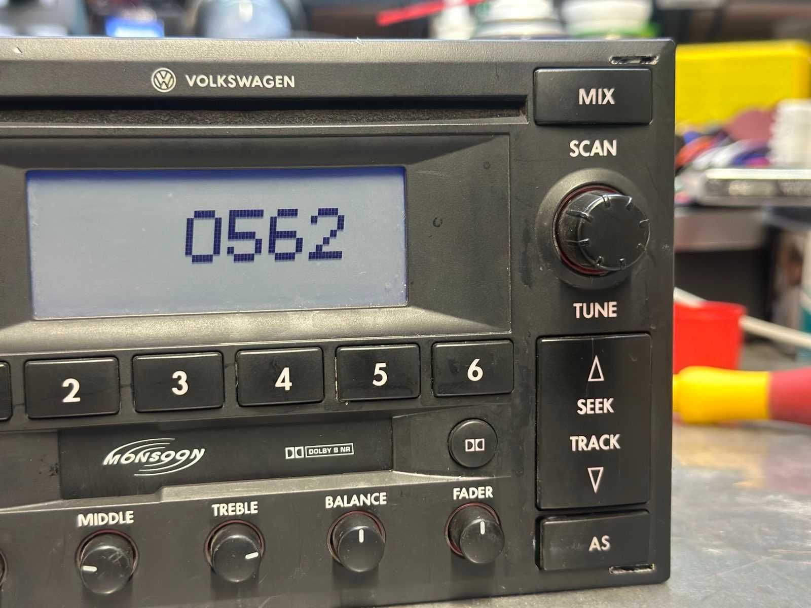 Fabryczne Radio  Monsoon Premium 6  CD Player Passat B5 Jetta Golf GTI