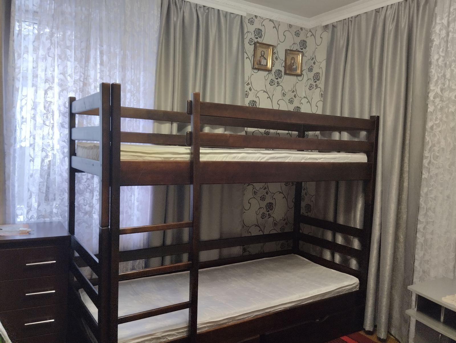 Продається дворівневе дитяче ліжко