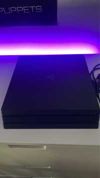 PS4 PRO 1TB como nova