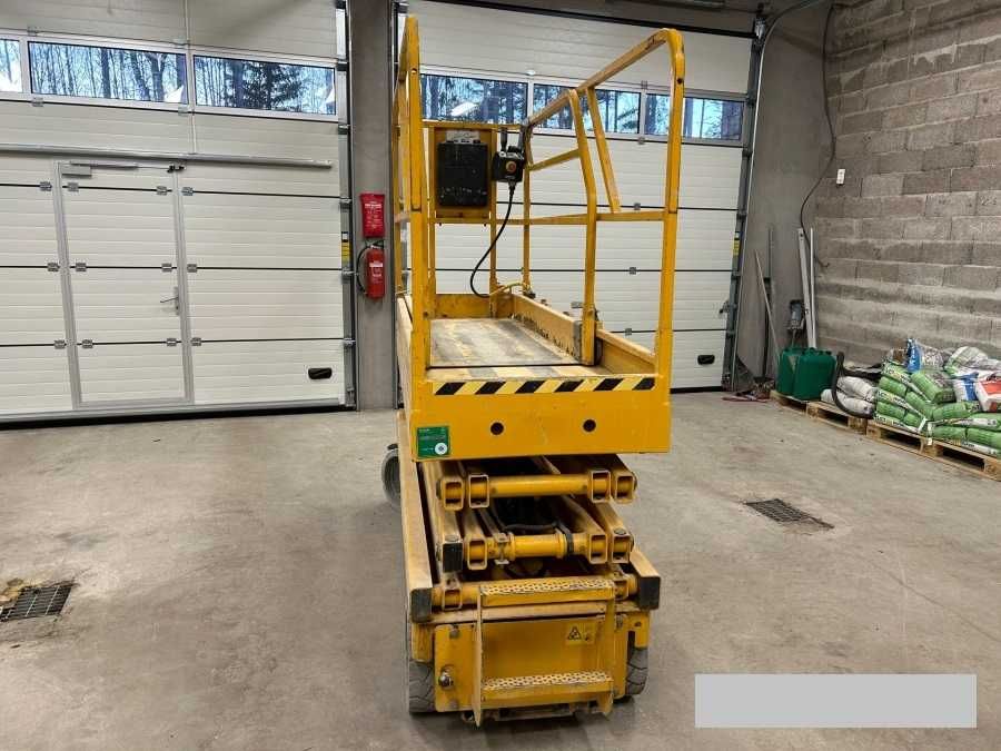 Wynajem Podnośnik Nożycowy - Zwyżka - Podest