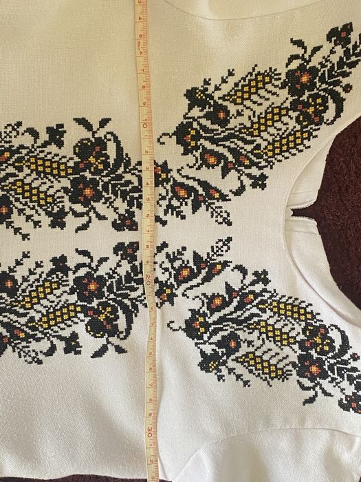 Вишиванка для дівчинки,плаття вишите 122