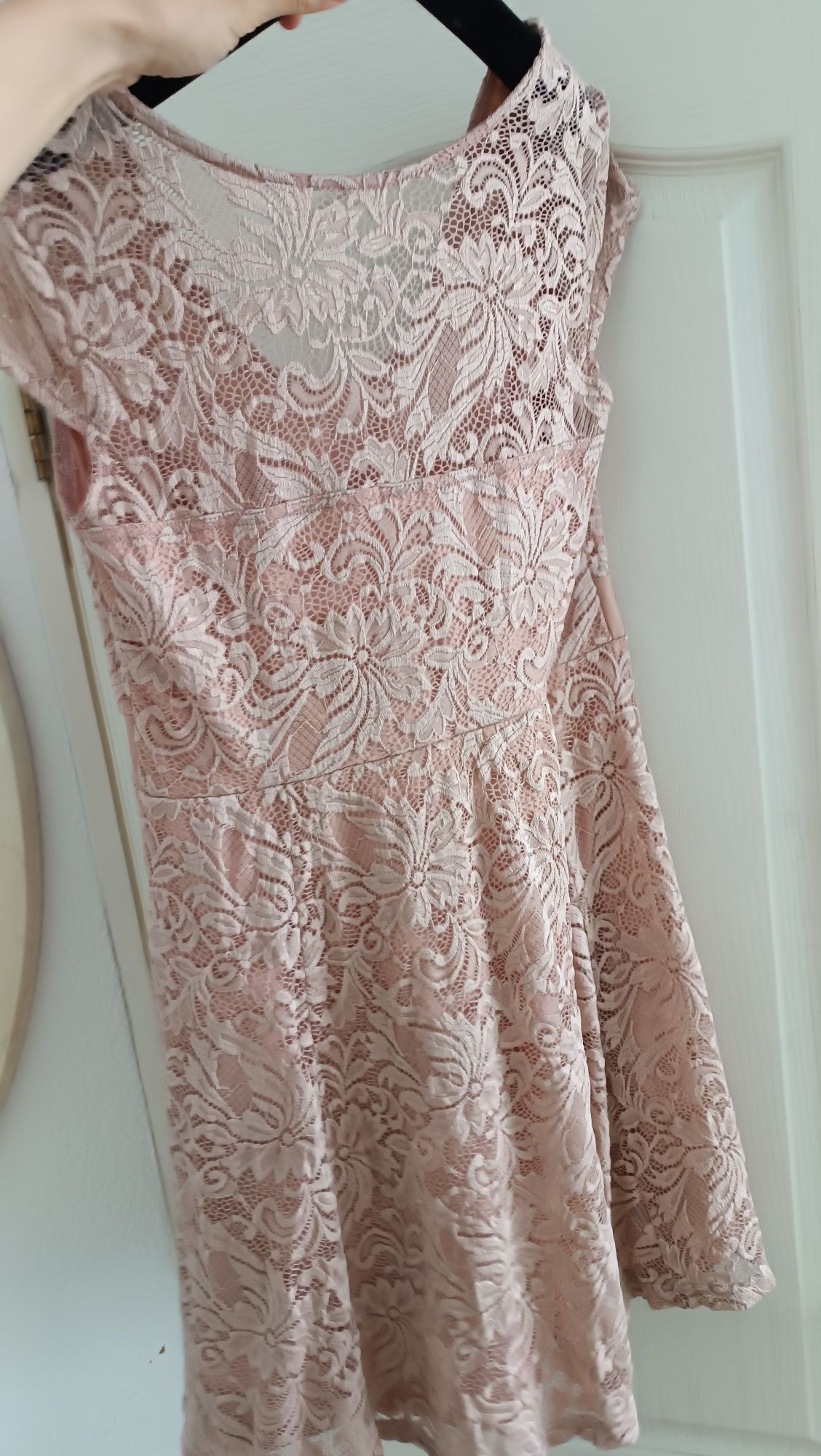 Nowa sukienka koronkowa pudrowy róż Bodyflirt rozmiar 40