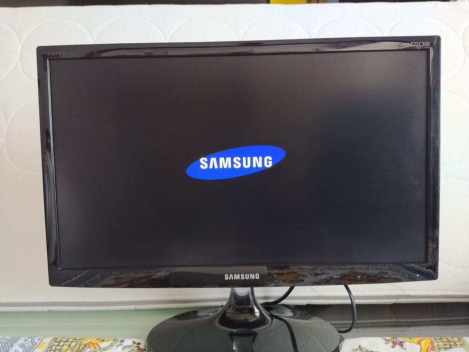 Televisão TV monitor 22" casa quarto apartamento vivenda escritório.