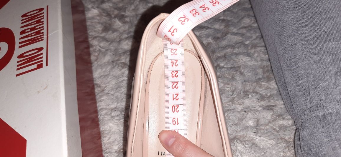 Туфлі жіночі лаковані 39 розмір 25 см
