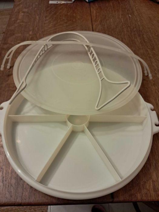 Tabuleiro de petiscos da Tapperware