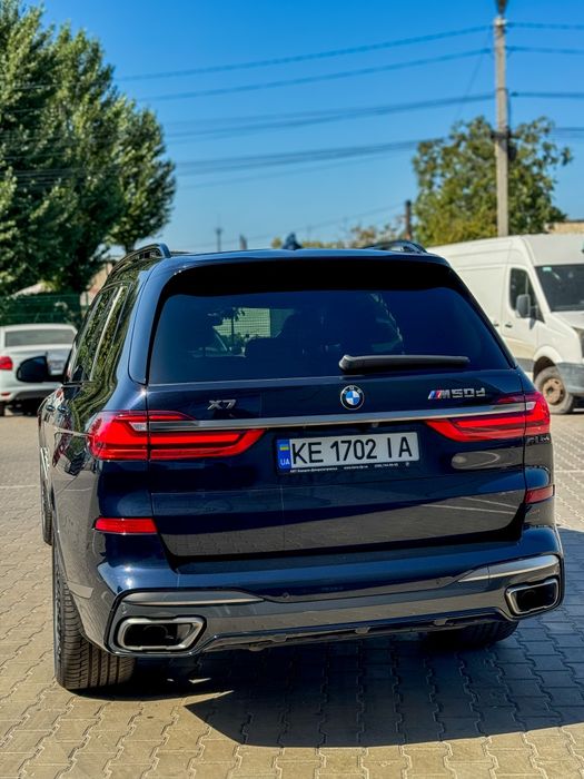 Продам BMW X7 M50D