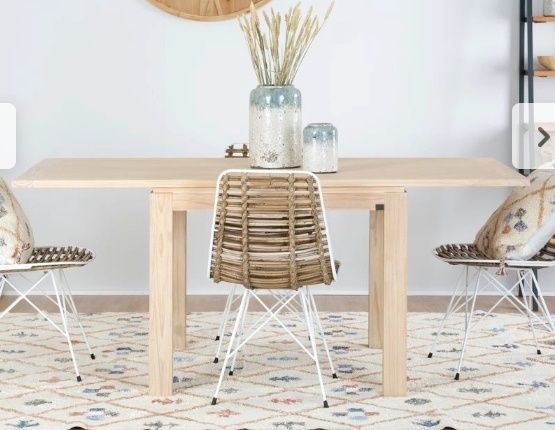 Mesa de cozinha semi nova