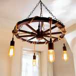 Lampa z koła od wozu żyrandol loft retro do altany salonu wisząca boho