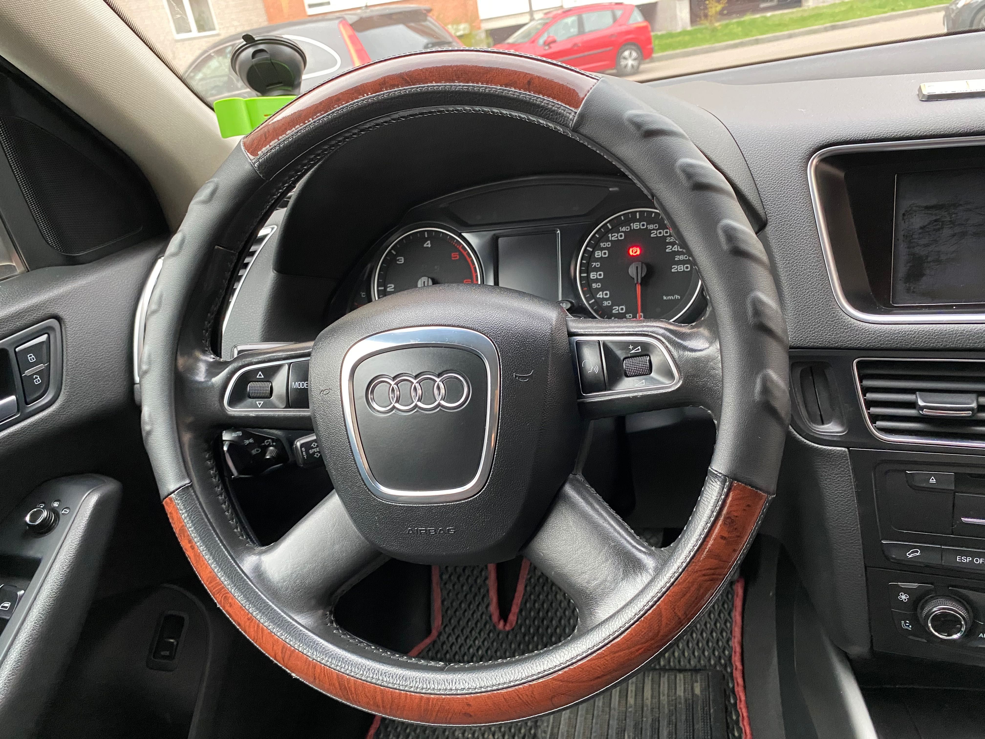 Audi Q5   2.0 TDi