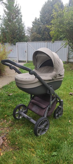 Дитяча коляска 2 в 1 Roan Bass