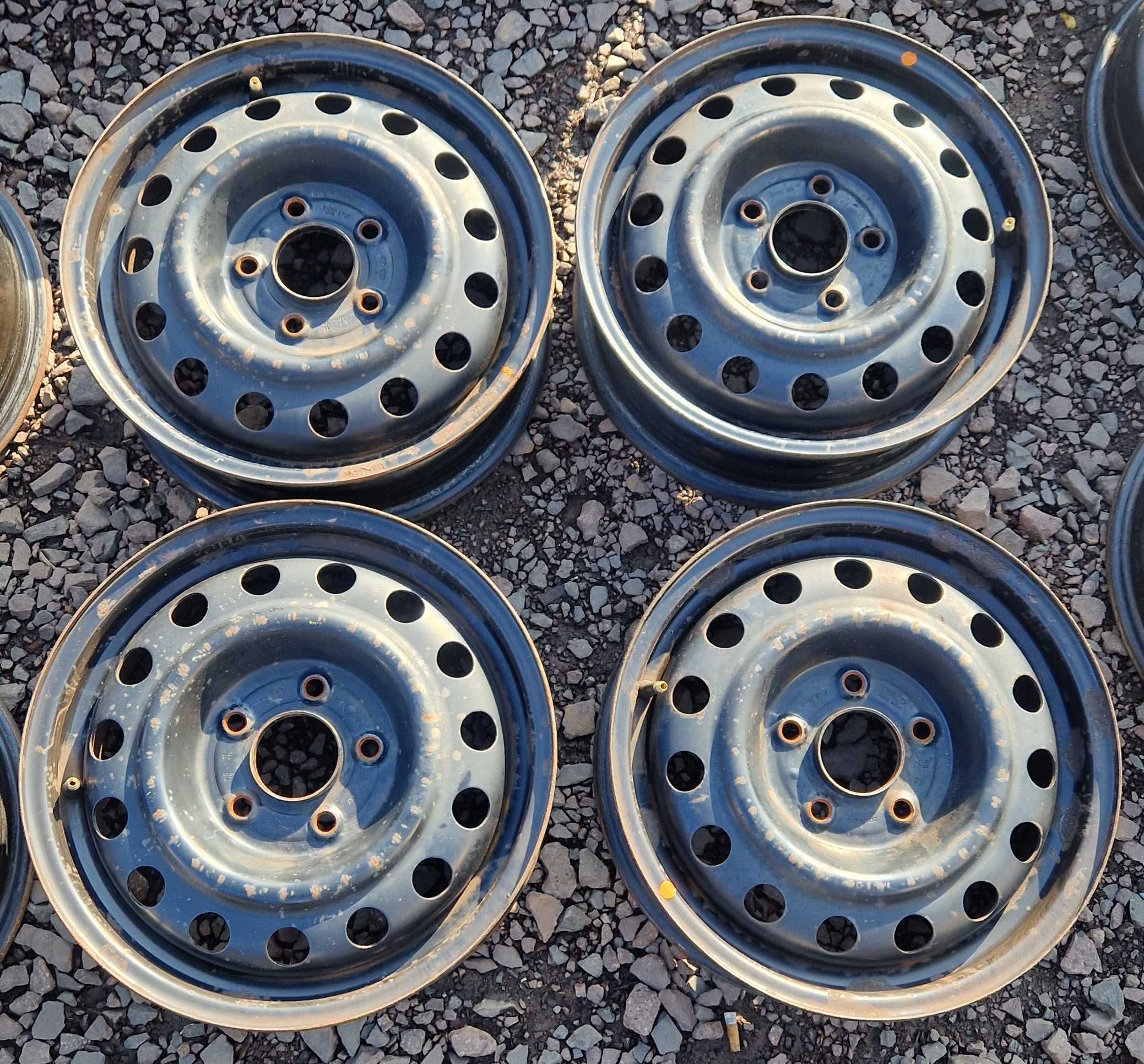 Felgi stalowe Hyundai i30 Kia Cee'd Pro Cee'd 5x114,3 5,5Jx15 ET47 Kpl