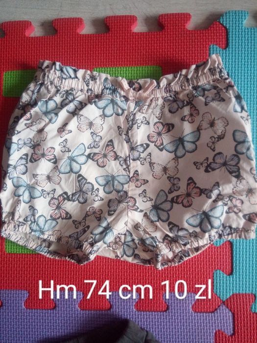 Spodenki w motylki hm 74 cm