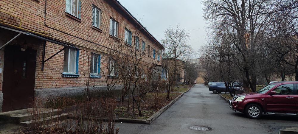 Продам трикімнатну квартиру в Вишневому