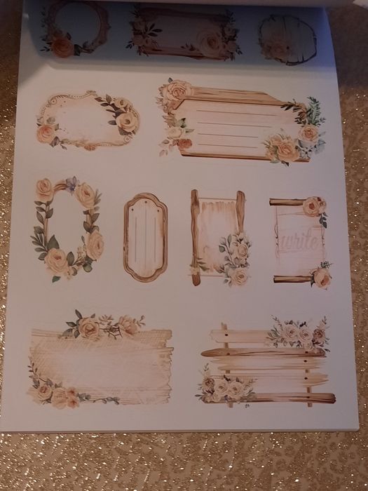 20 páginas repletas de autocolantes temáticos, Princesas, jardin