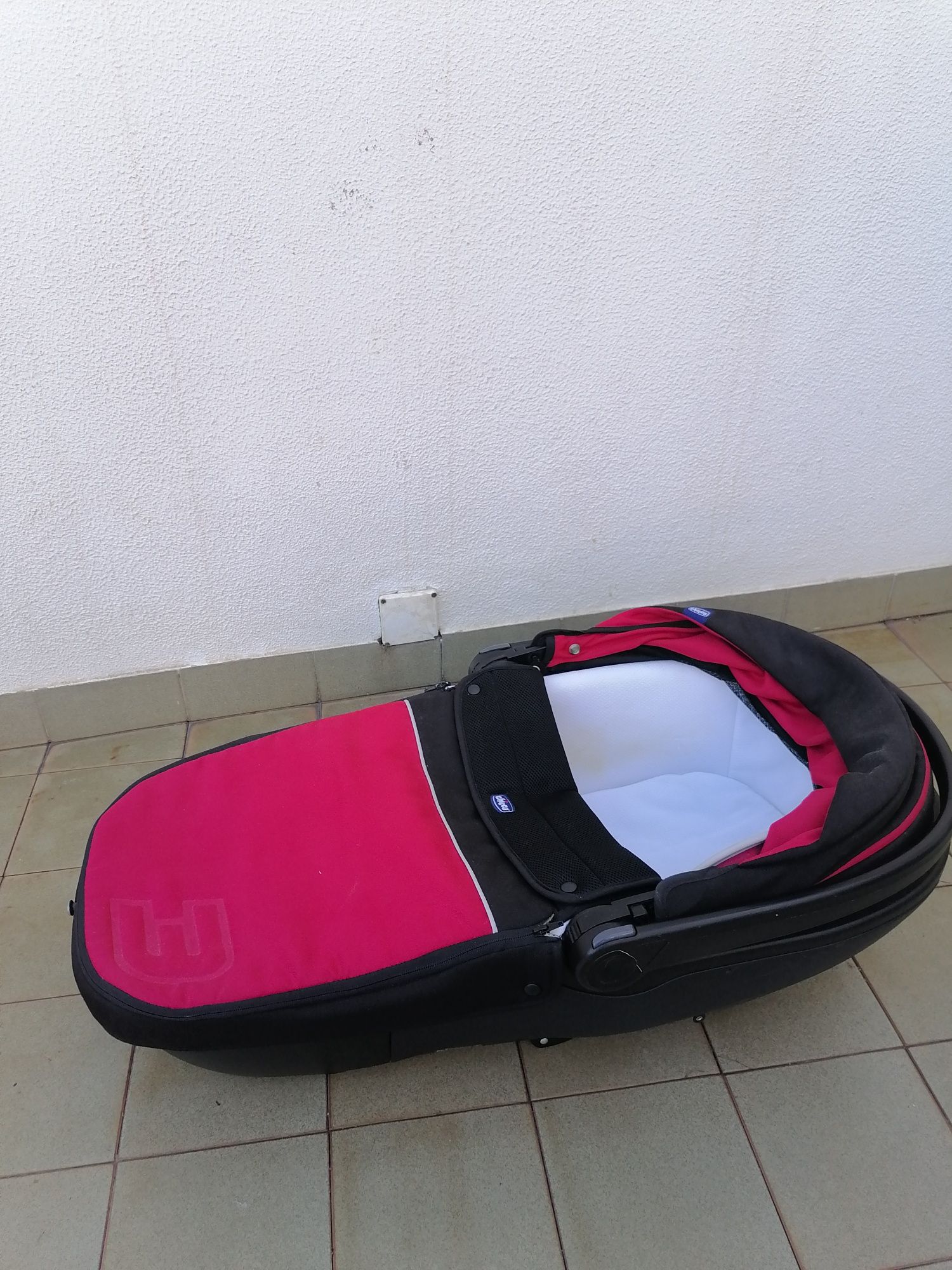 Caminha de bebé Chico