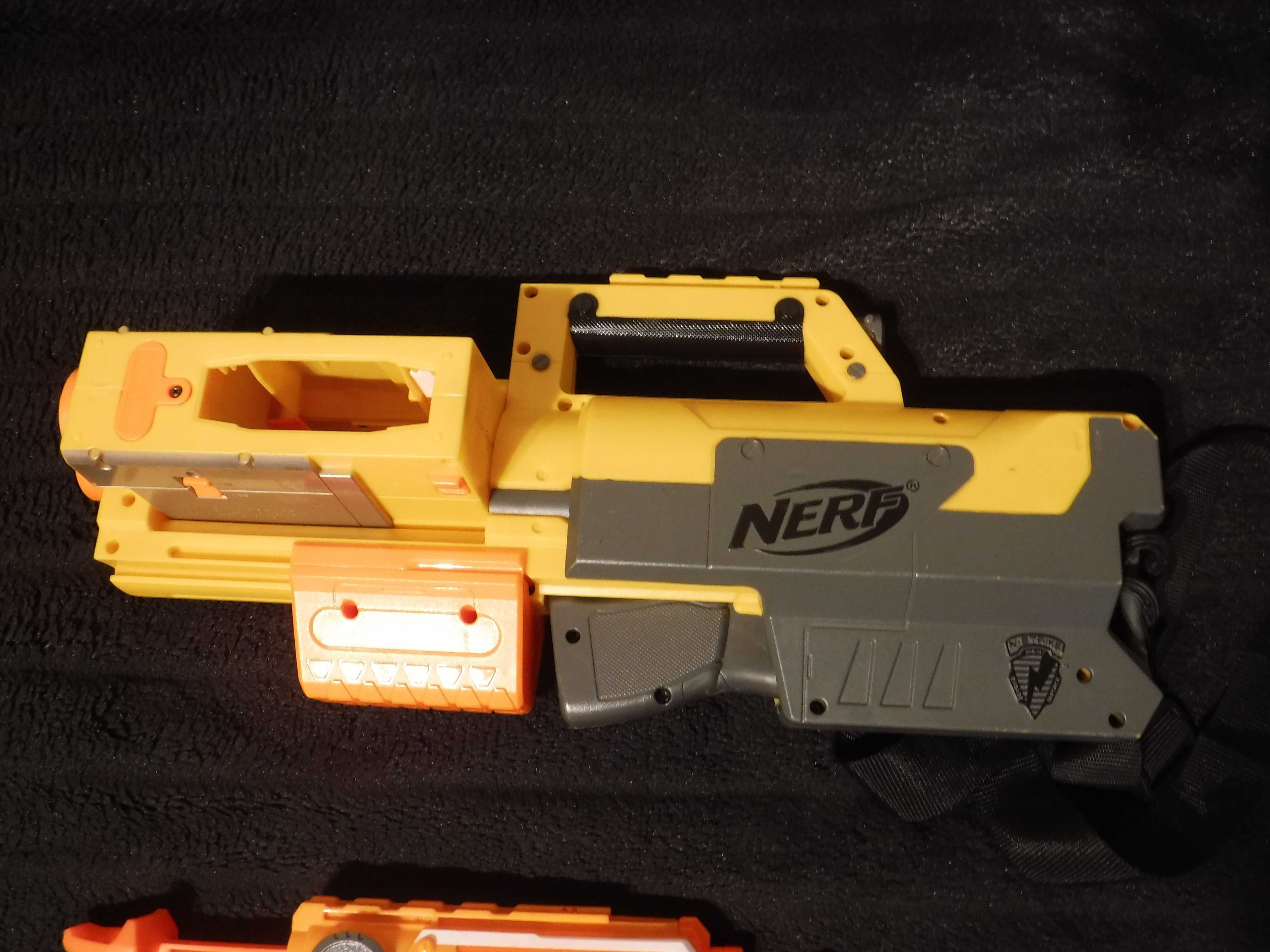 Nerf pistolet  Deploy Cs-6  i Firestrike Elite  .