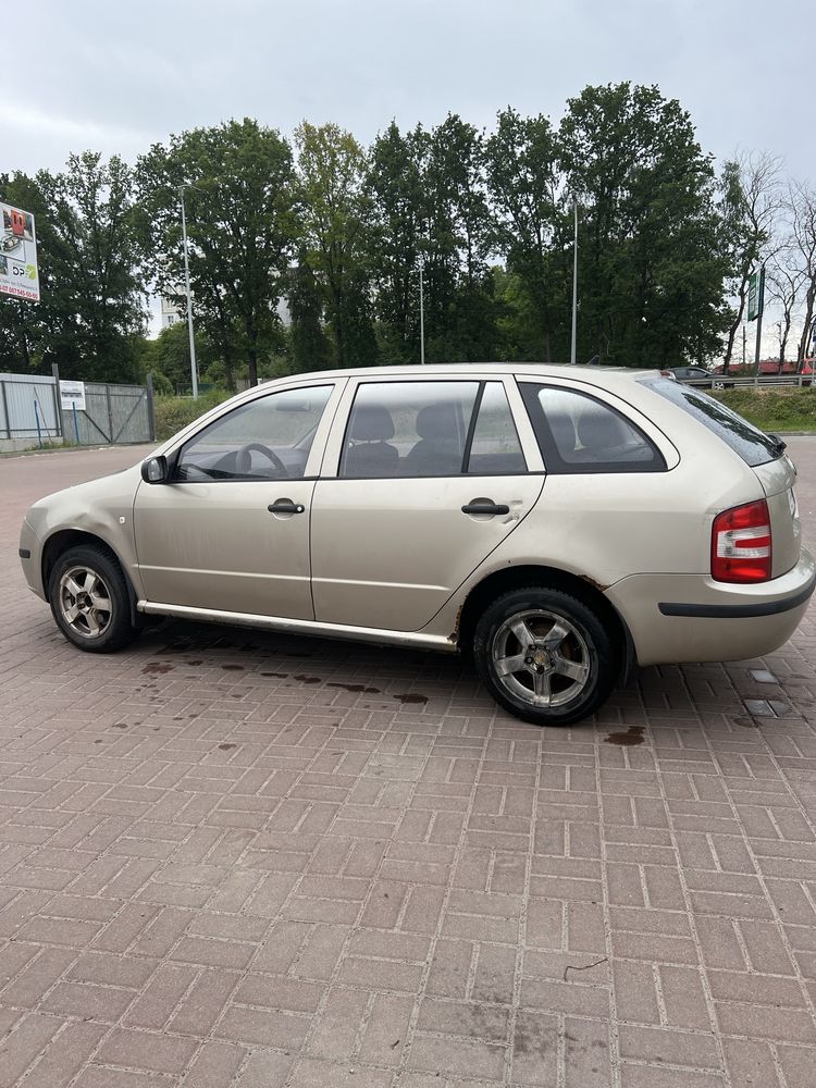 Продам авто Skoda Fabia