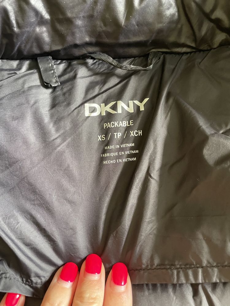 Куртка пуховик DKNY