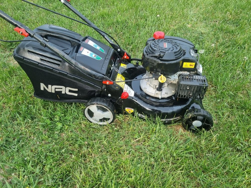 Kosiarka spalinowa NEC 375 z napędem