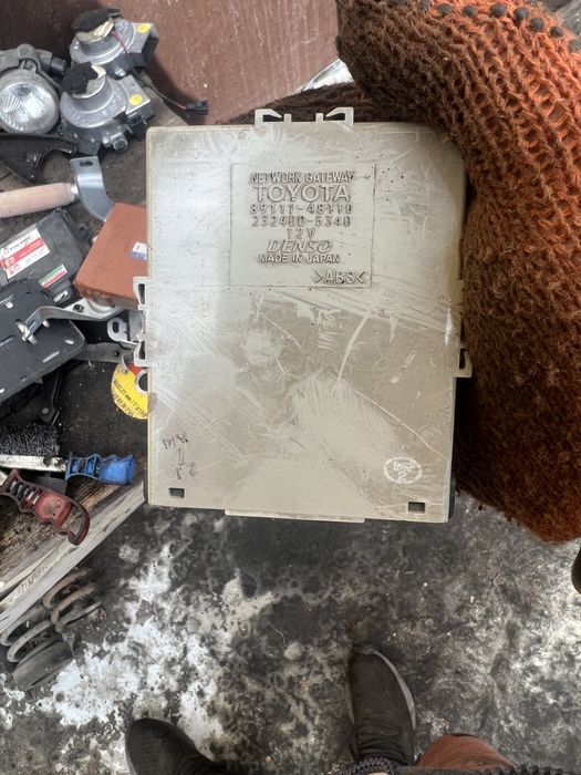 Lexus rx ii xu30 модуль gateway 89111-48110