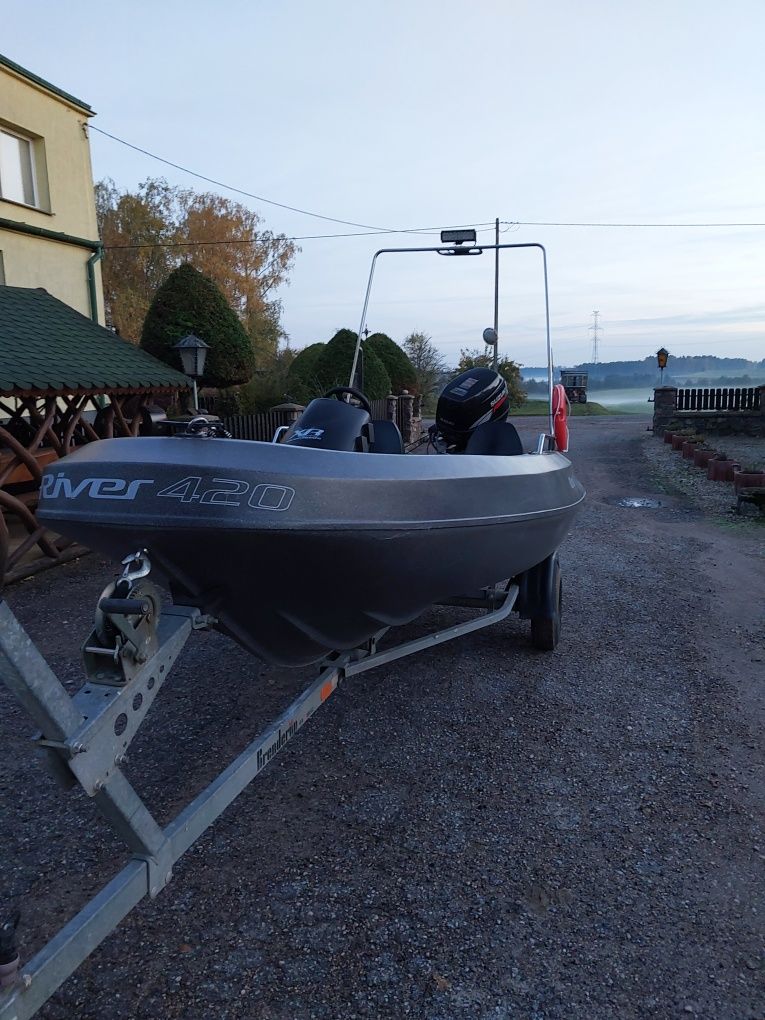 Lódź River Boat 420