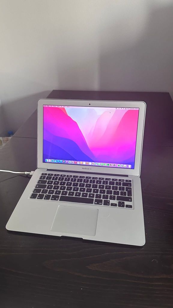 Laptop  Apple Mac Book Air 13