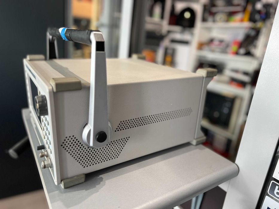 RACAL INSTRUMENTS 6103 Cyfrowy Tester Radio Komunikacji
