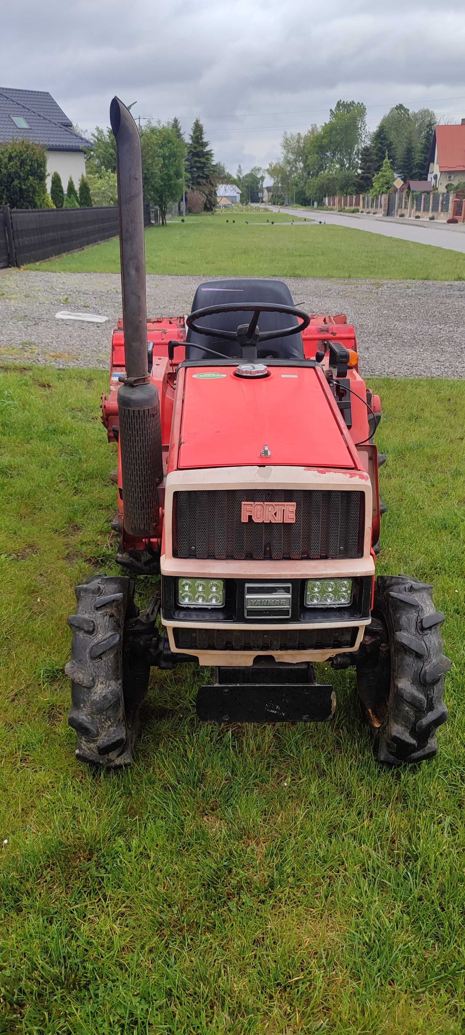 Traktorek Yanmar F13D z glebogryzarką