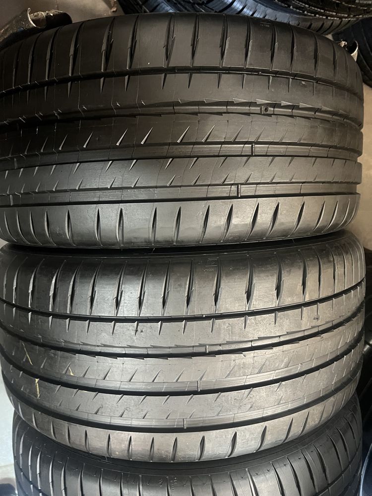 255/40/19 R19 Michelin Pilot Sport 4S 4шт новые