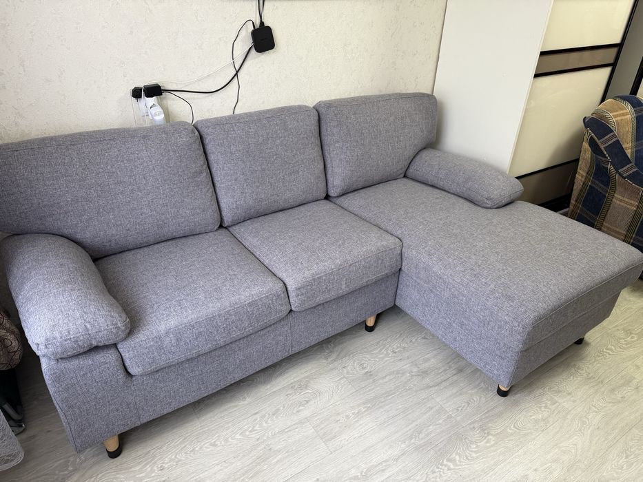 Диван кутовий GEDVED з шезлонгом сірий