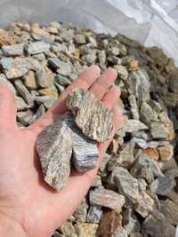 Kora kamienna brązowa szara grys gnejs pasiasty darmowa dostawa głaz