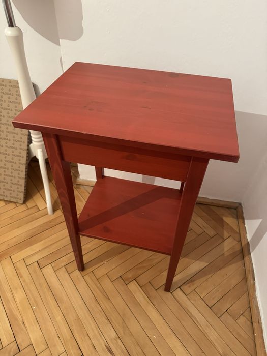 stolik Hemnes czerwony, nocny
