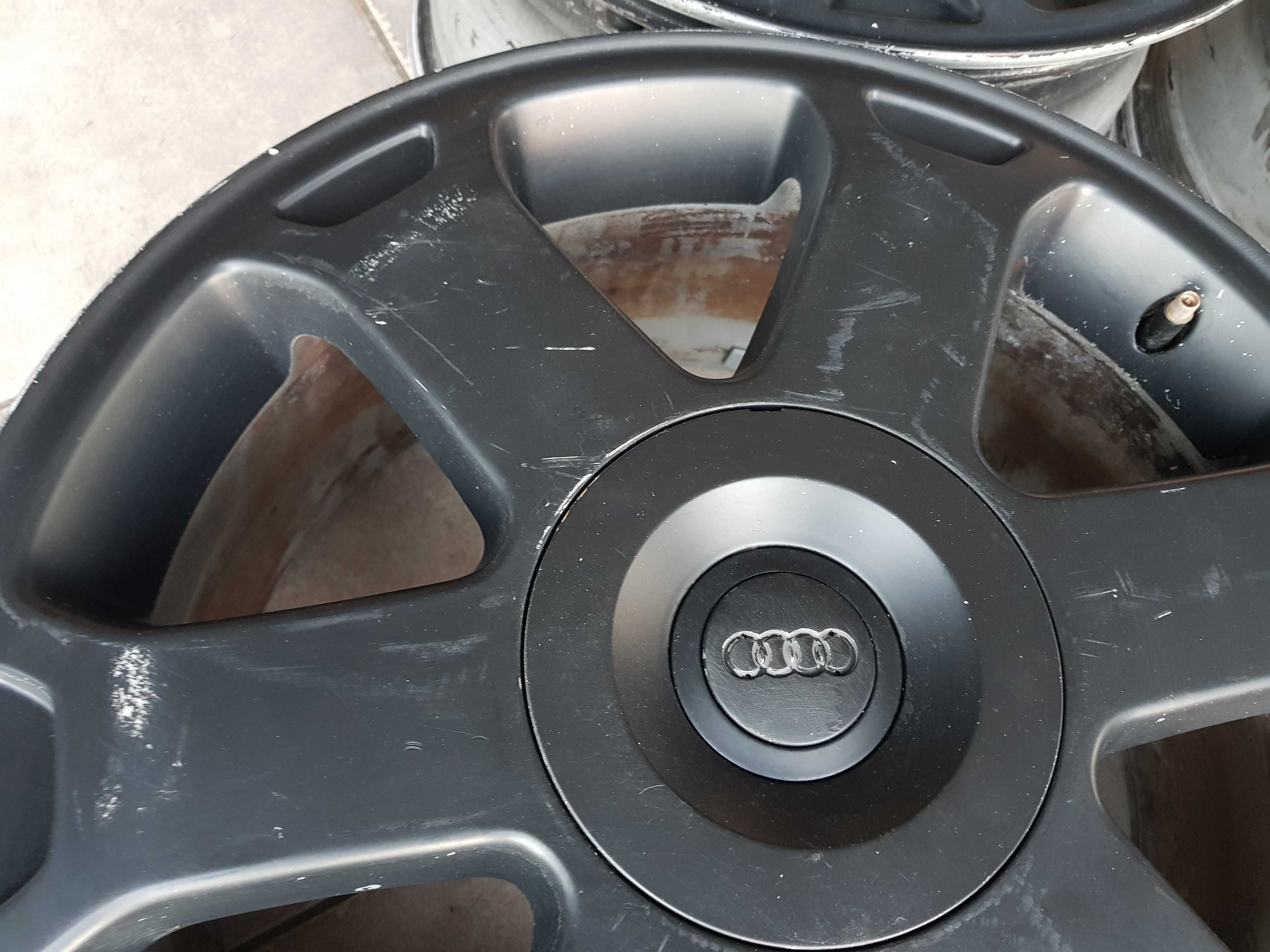 Felgi aluminiowe OEM Avus 2 Audi S4 A4 B5 7,5x17 et45 5x112 8D0