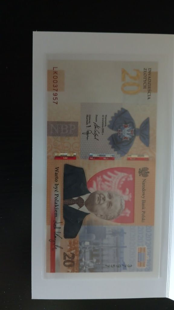 Dwa banknoty kolekcjonerskie NBP