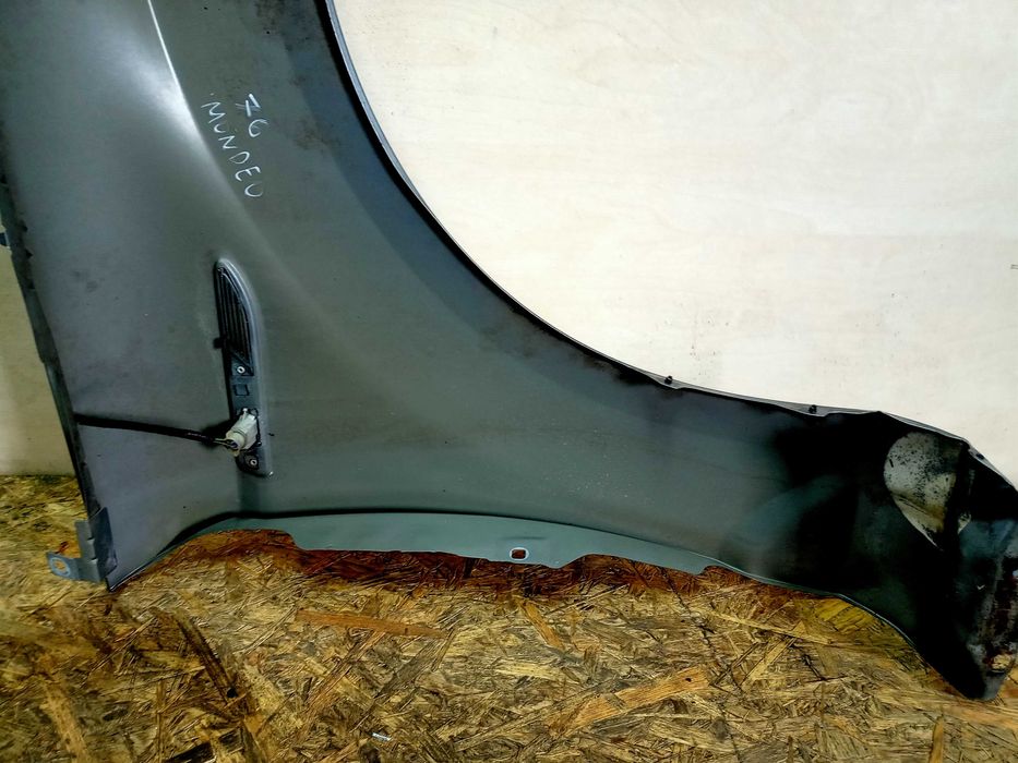 Ford Mondeo MK4 błotnik lewy przód przedni kolor 76 ładny demontaż