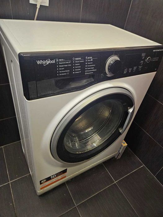 Продам пральну машину марки Whirlpool.