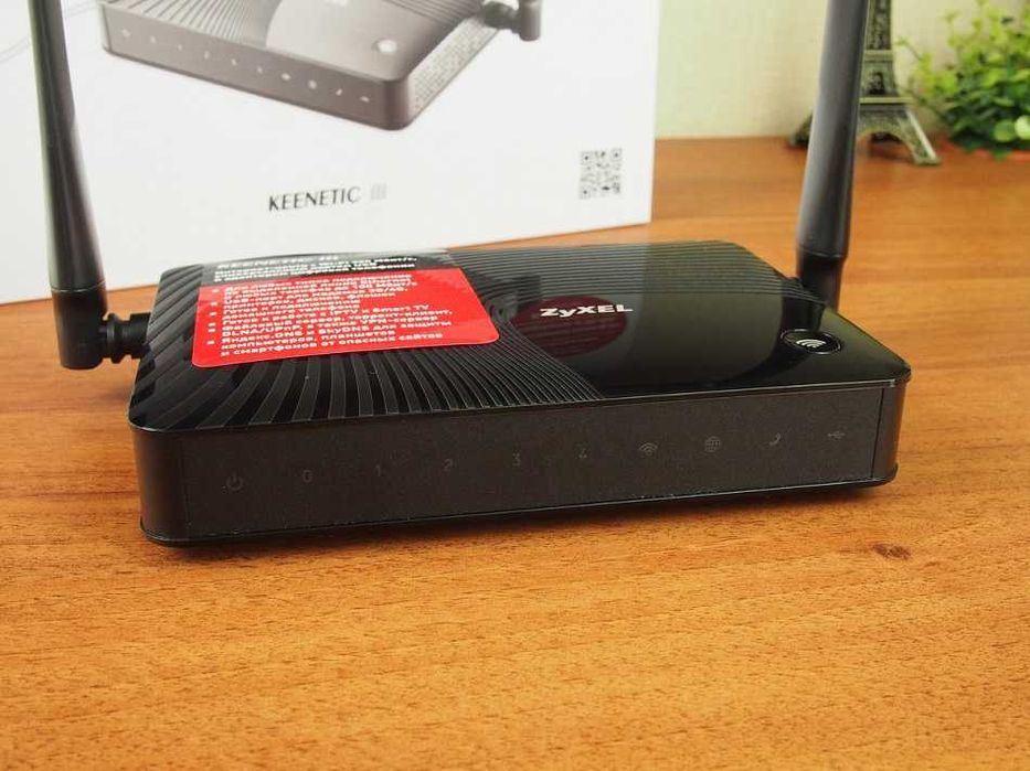 Wi-fi роутер  Zyxel Keenetic III