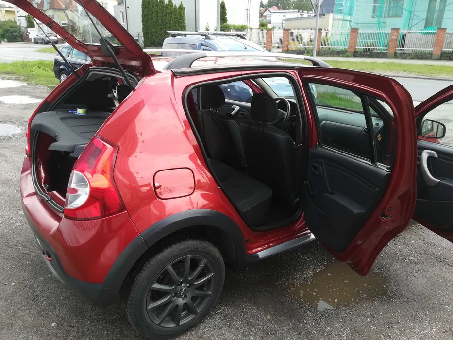 DACIA SANDERO STEPWAY 1,6i 2009rklima alu zadbana 145TKM po rozrządzie