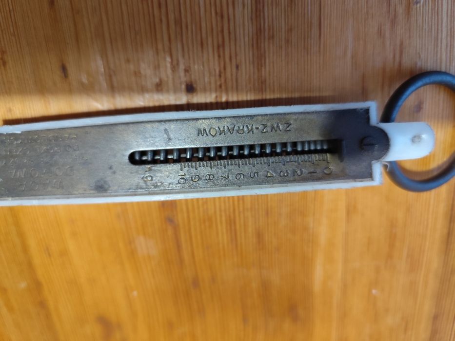 Waga domowa sprężynowa z okresu PRL