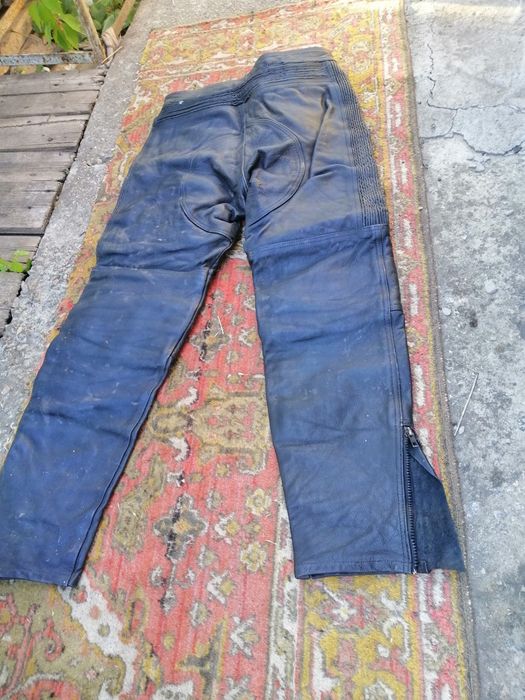 Штаны кожаные для мотоцикла скутера в хорошем состоянии можно использо