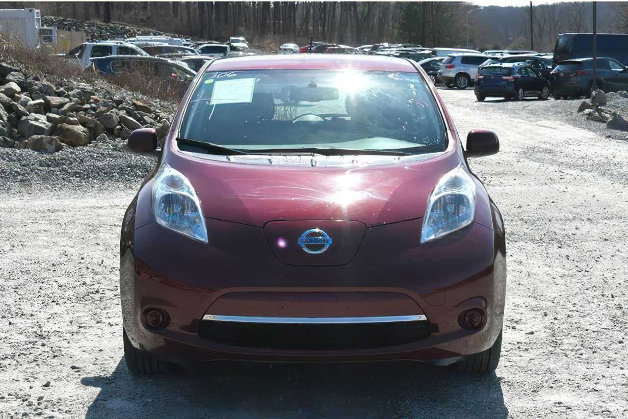 2016 Nissan LEAF