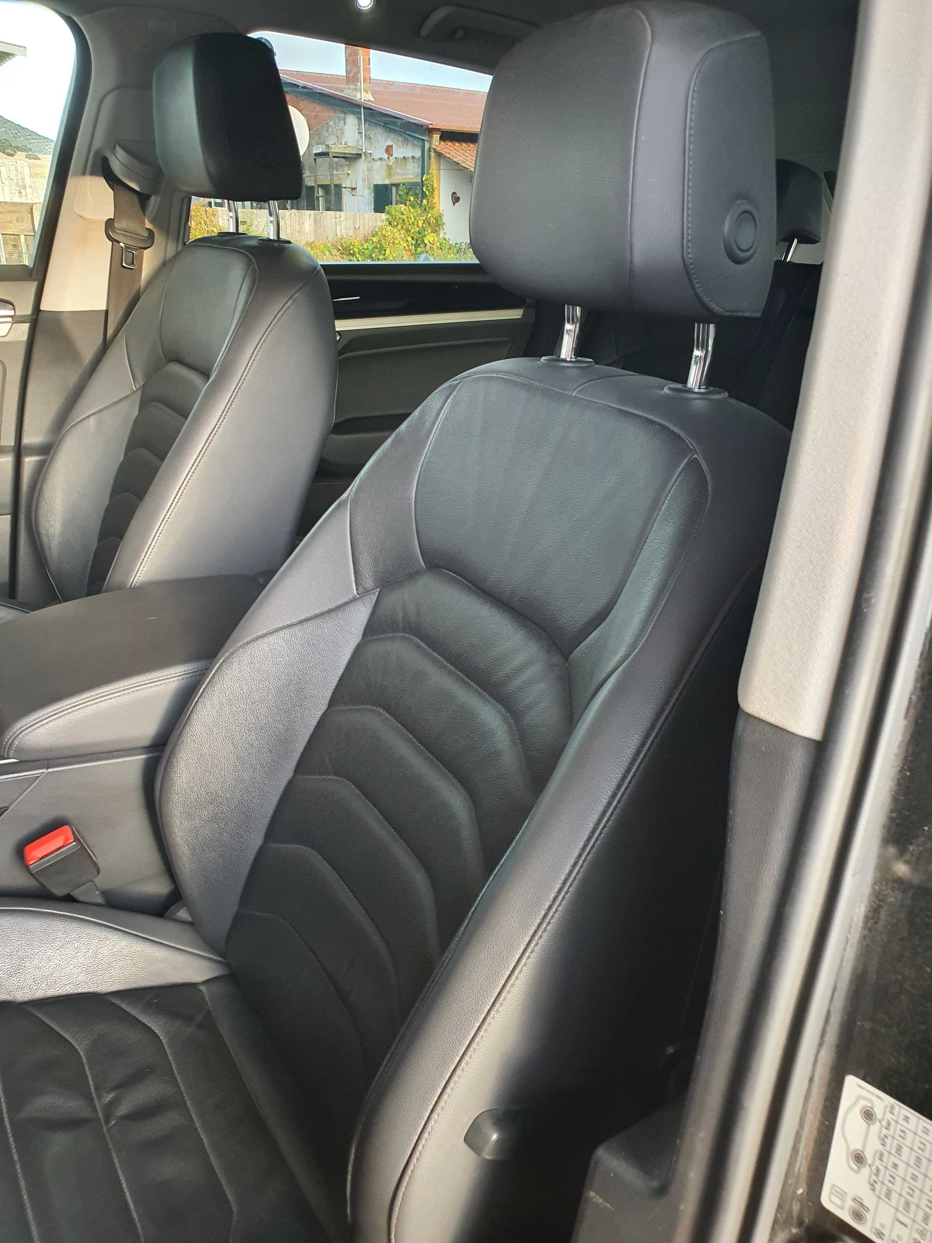 Volkswagen VW Touareg 3.0 TDI V6/  Excelente estado com muitos extras