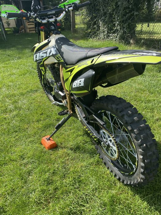 Asix xb 88 300cc 48 mth, jak nowy.