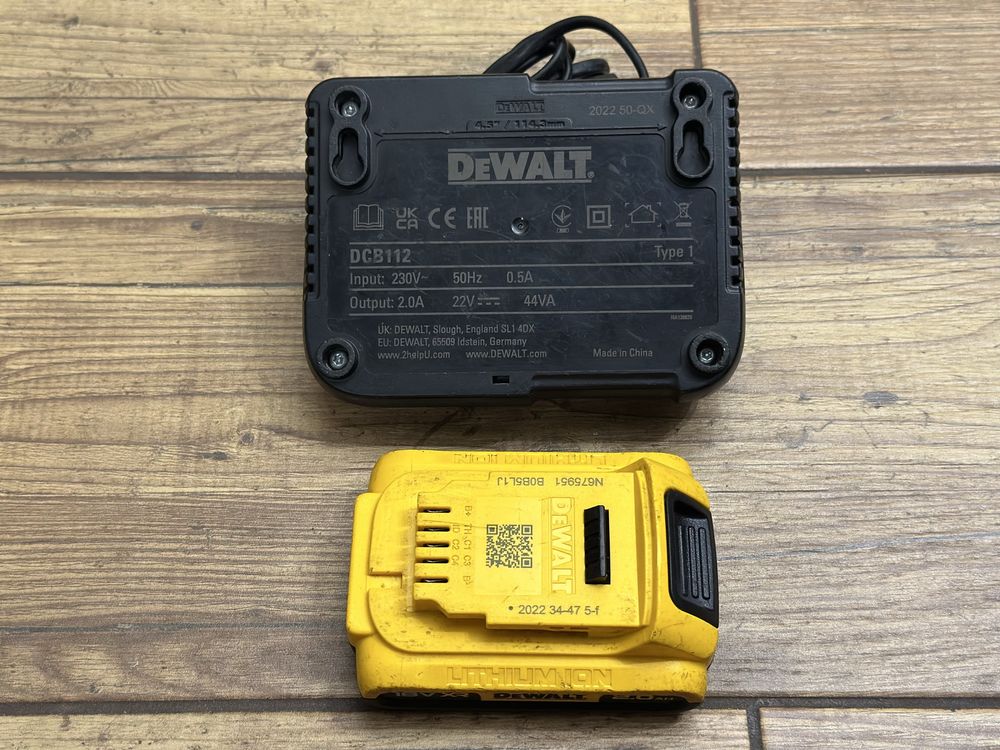 [Zestaw] Akumulator 18V 2AH - 2022r. | ładowarka DCB112 | DeWalt