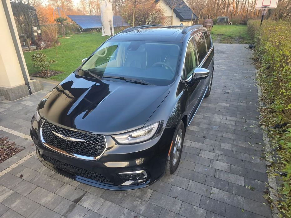 Chrysler Pacifica Limited kamery 360  odkurzacz Panorama