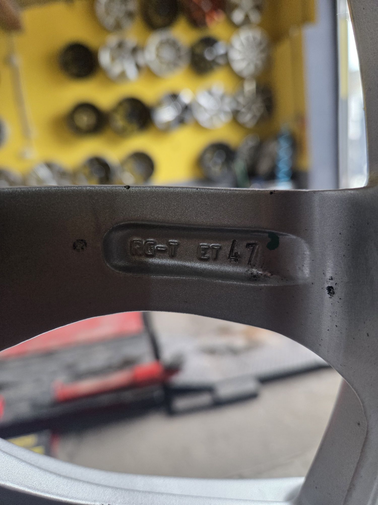 Felgi Aluminiowe 5x114,3 7Jx17 ET47 Kia Huinday Mazda