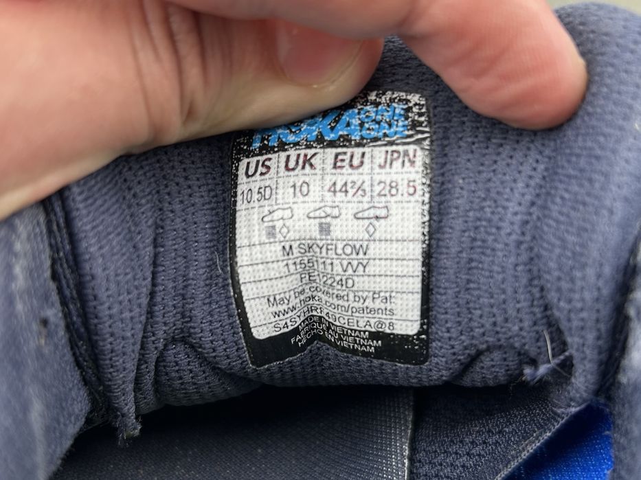 Оригінал! Кросівки Hoka Skyflow 44 розмір 03950